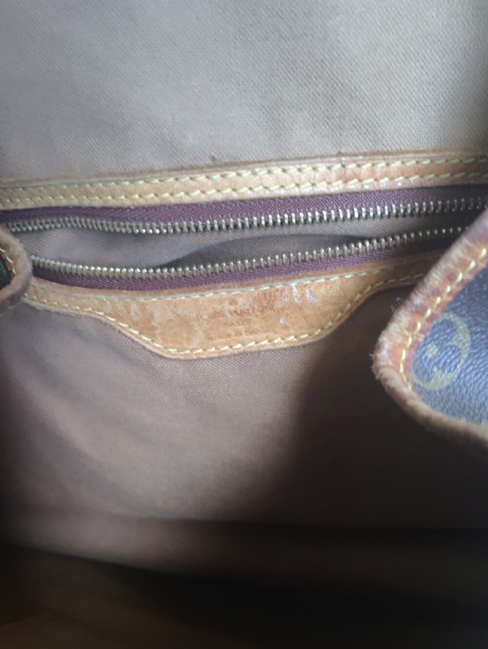 Louis Vuitton Monogram Canvas Tote in Brown with Tan Leather - Picture 2 of 9